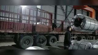 Galvanized Iron coils Hot Dip Doing Loading